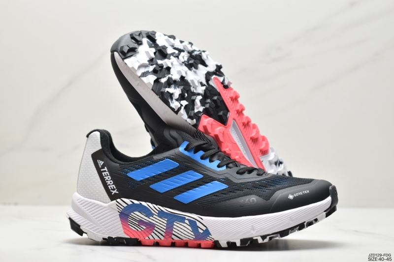 Adidas Sneakers